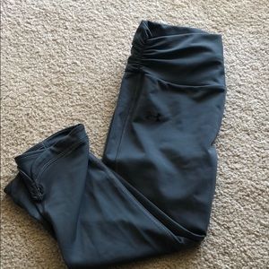 Deep grey Under Armour legging!